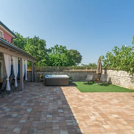 Idyllisches Istrisches Steinhaus Mit Whirlpool, Tischtennis, Grill Und Klimatisierten Schlafzimmern 別荘 ポレッチ