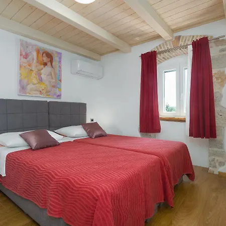 Idyllisches Istrisches Steinhaus Mit Whirlpool, Tischtennis, Grill Und Klimatisierten Schlafzimmern * ポレッチ